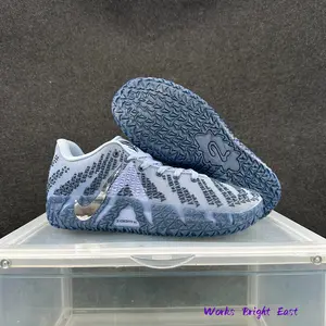 Blue and pink contrast sneakers, with shock absorption and anti-slip properties. Perfect for the court, eye-catching and versatile, enhancing the appearance of long legs
