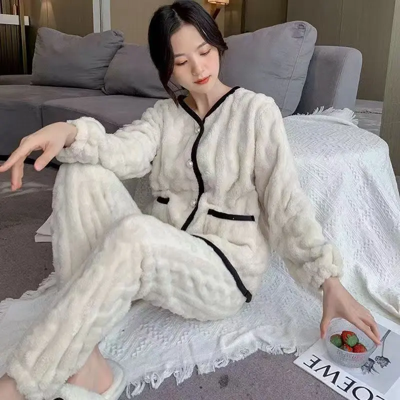 Small fragrant suit.