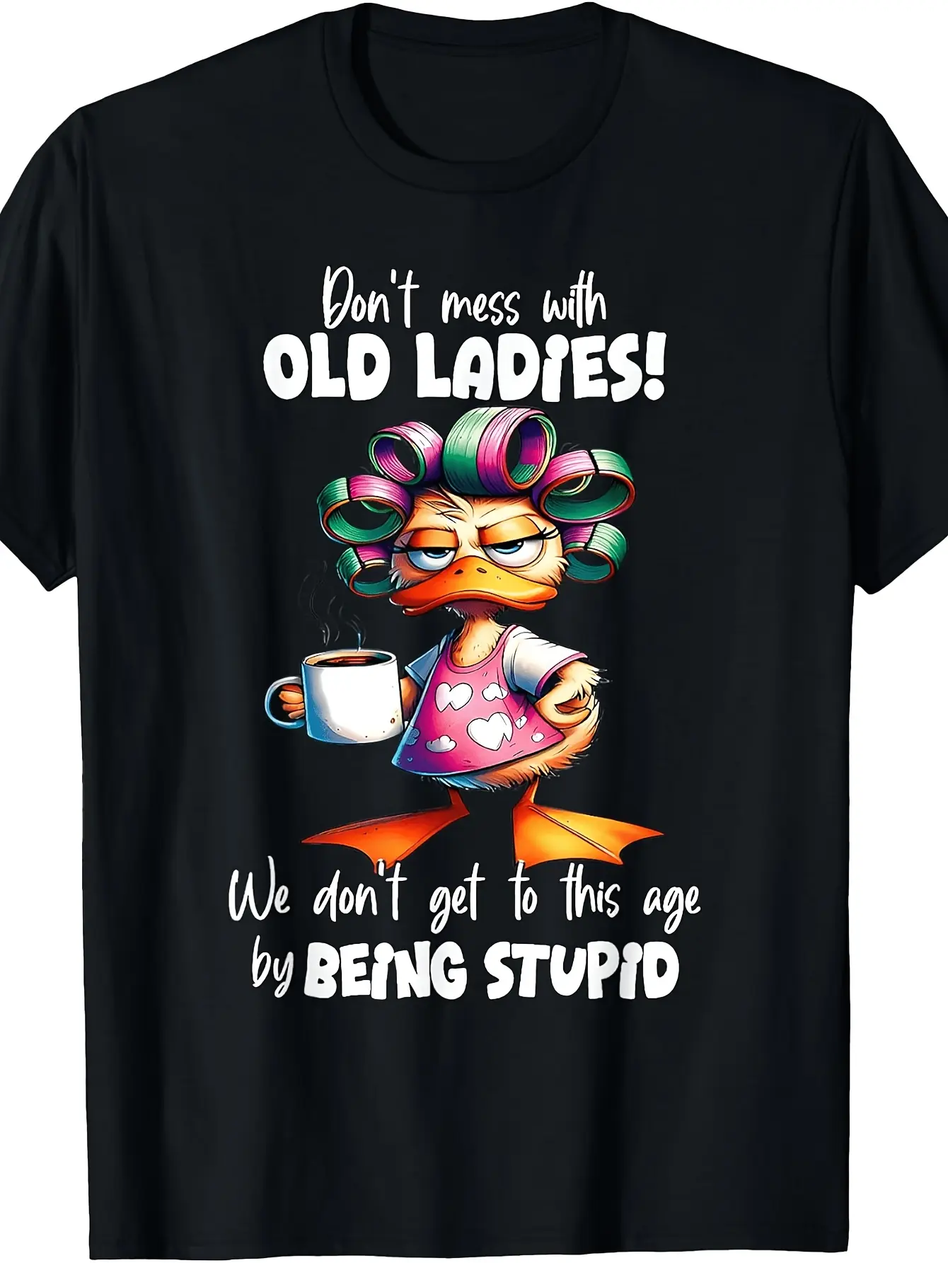 Vintage "Don't Mess with Old Ladies" Slogan T-Shirt - Retro Statement Graphic Tee Suitable for Round Neck Casual Shirt with Humorous Warning Machine Washable for Year-Round Wear