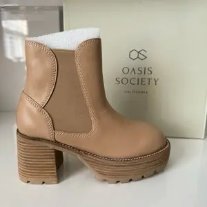 The Dorothy Platform Boot for Women Fall Fashion ankleboots