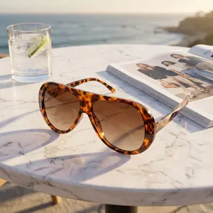 Unisex Retro Chunky Aviator Sunglasses - Oversized 70s Vintage Thick Frame Shades, UV400 Trendy Statement Eyewear for Men & Women