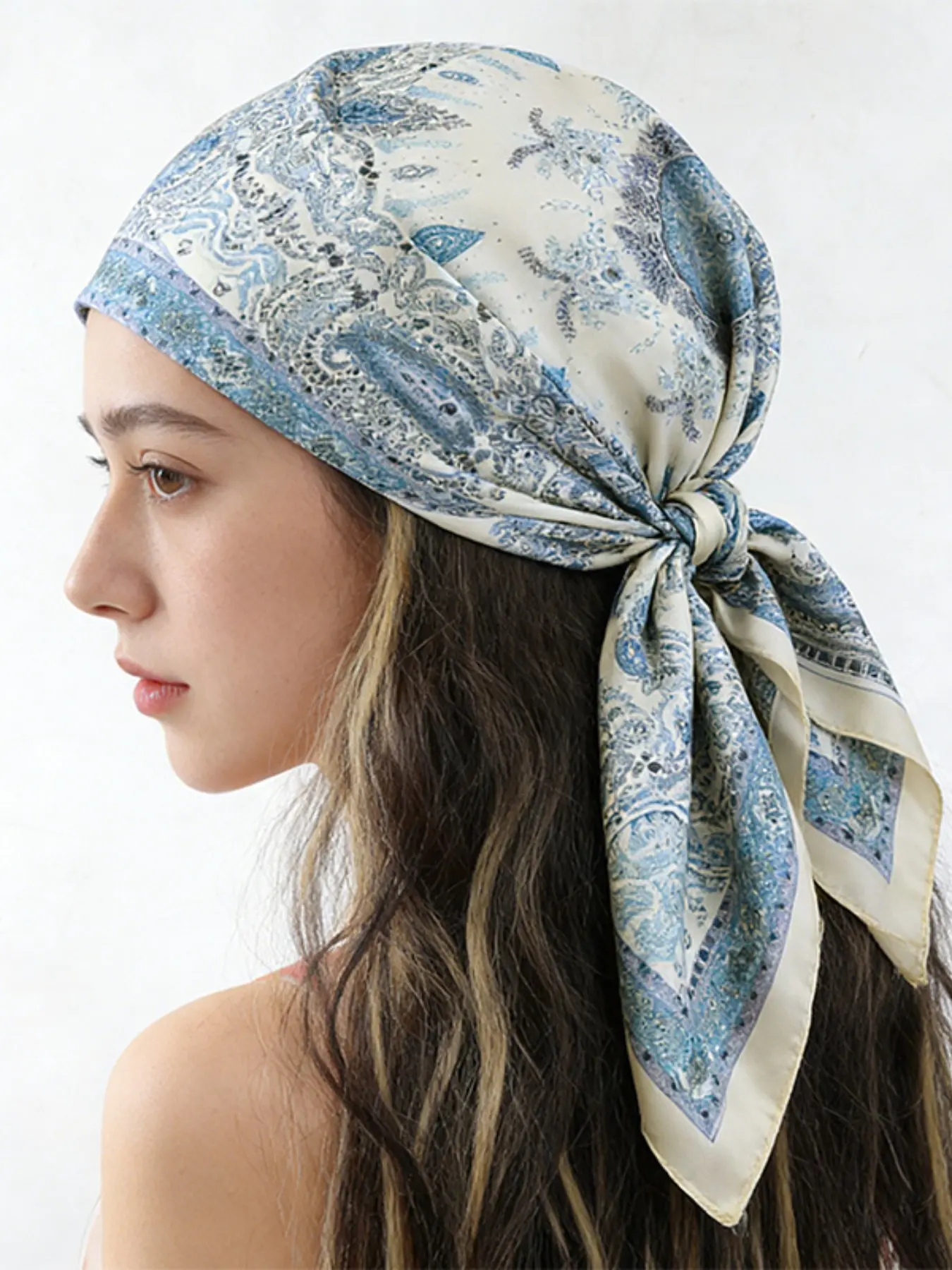 Boho Paisley Print Silk Scarf, Boho Style Scarf, Versatile Bandana Headscarf, Fashionable Color-Blocked Wrap, Commuter Travel Decoration, Hijab Square Towel, Square Scarves, Versatile Usage