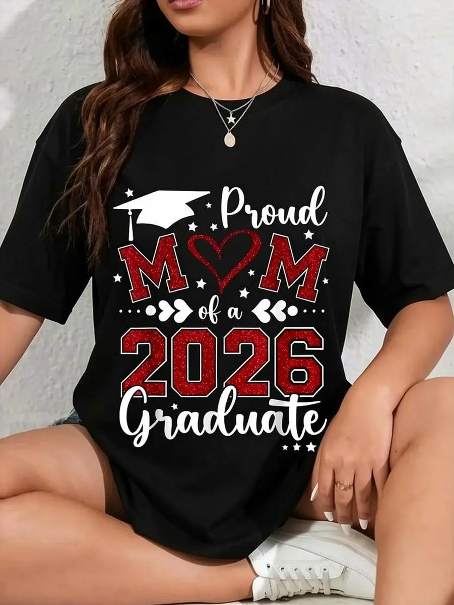 Unisex 100% Soft Knitted Cotton Crew Neck Short Sleeve T-Shirt - Customized "Proud Mom of a 2026 Senior" Graduate Print, Simple, Sporty Look, Casual Fit, Breathable, Free Movement, Easy To Wear Streetwear Tee