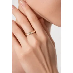 Bella Ring With Encrusted Bezel