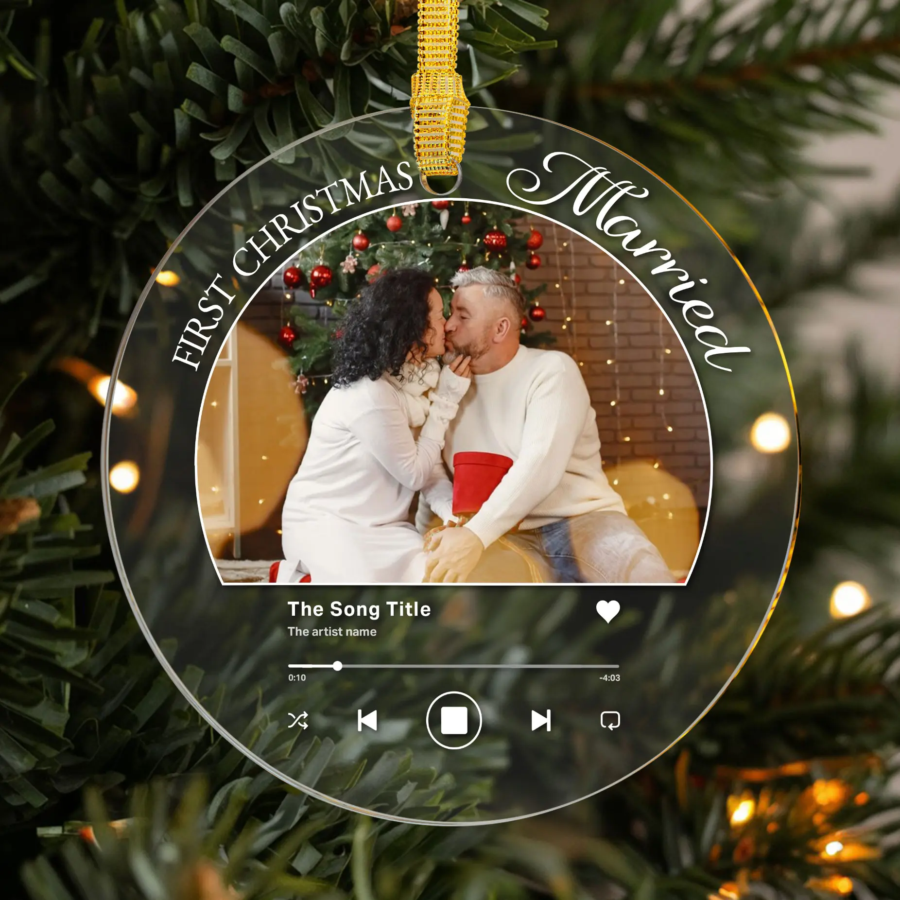 Personalized First Christmas Married Ornament - Custom Spotify Song Plaque Design, Unique Wedding Keepsake for Newlyweds, Holiday Decoration Gift