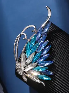 1 exquisite luxury gradient blue sparkling rhinestone butterfly brooch, aristocratic ladies' dinner party style clothing accessories