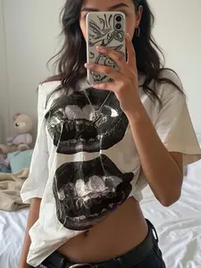 Women's Lip Print Asymmetrical Neck Tee, Casual Fashion Short Sleeve Fitted Round Neck T-shirt for Daily Wear, Ladies Clothes for All Seasons, Top