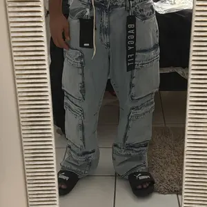 STYLO Men's Baggy Cargo Pocket Denim Jeans , Loose Fit Wide Leg  Casual Bottoms All Seasons - Fabric