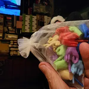 10pcs/20pcs 3D Printed Mini Middle Fingers, Fun Plastic "F-U" Hand Gesture, Brightly Colored or Mixed