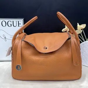 Pre-owned HERMÈS Leather Shoulder Bags 7.8'' R17249 Shoulder Bag C10148437569 0301 T1 Chloe