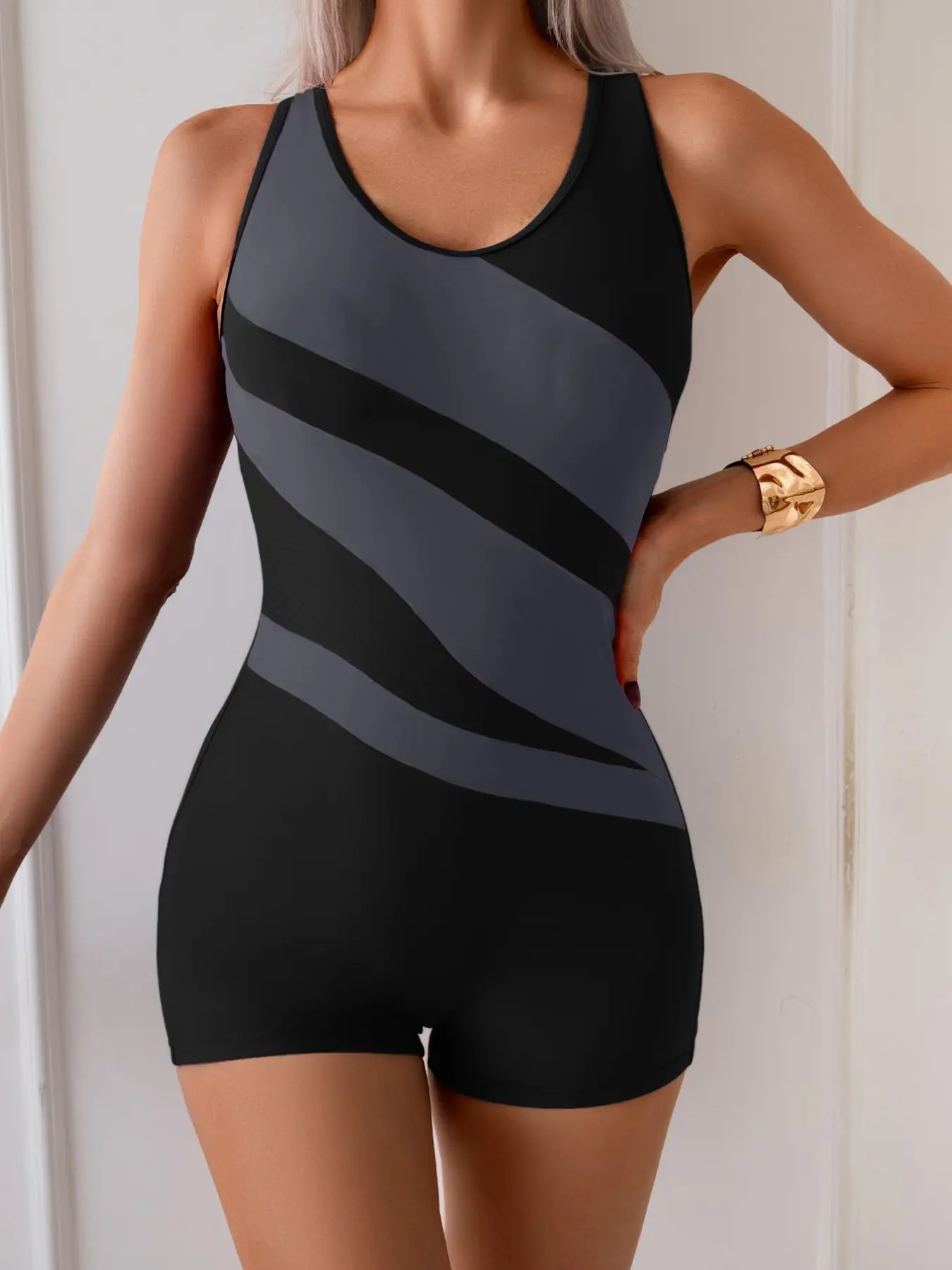 Women's Sporty One-Piece Swimsuit, Daily Swim Training, Slim-Fitting Wireless Design, Quick-Dry Breathable Fabric, All-Season Wear, Plain Pattern Style, Swimming