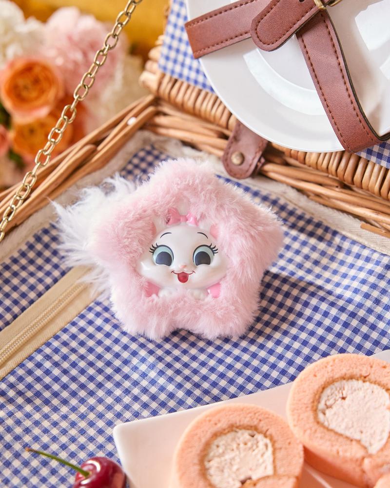 Disney Plush Season Series Flower Papa Blind Box Pendant - Disney Co-Branded Strawberry Bear & Dumbo Toy Pendant, a Surprise Gift for Friends, Bag Pendant & Keychain