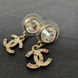 Pre-owned SHW As shown Bag Accessories Chanel Earrings Classic Iconic Style with Timeless Design for Elegant Outfits