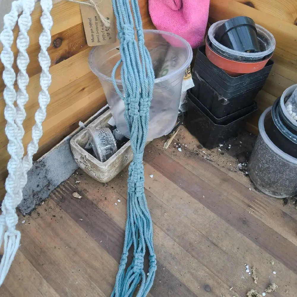 Double Macreme hanger