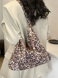 Retro  versatile and fashionable zebra and leopard print design shoulder handbag, trendy  casual  versatile， simple  casual   shopping bag, niche design and versatile, suitable for daily commuting, shopping, etc.