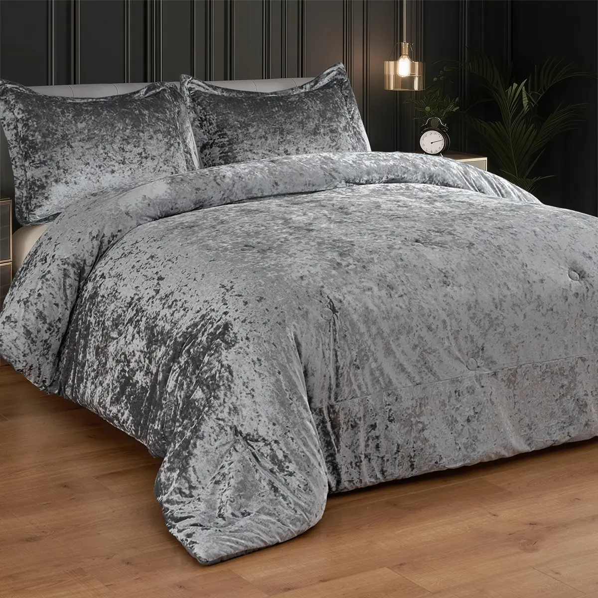 REGENCY HEIGHTS 3pcs Velvet Comforter Set - 1 Comforter & 2 Shams, Ultra Soft Brushed Microfiber Reverse, Machine Washable, Wrinkle Resistant, Glam Bedroom Decor for Sleek Sleep, Complete Set (King Size)