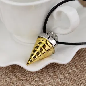 Anime Tengen Toppa Gurren-Lagann Necklaces Simon Ganman Spiral Pendant Necklace For Women Men Hold Accessories Jewelry Decor