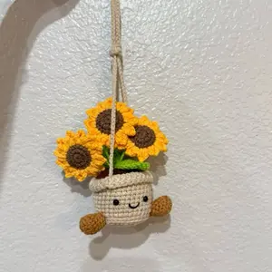 Handmade Crochet Link - Soft Stuffed Animal, Fluffy Kawaii Design, Soothing Stuffed Doll, Anime-Themed Accessory for Livestreams