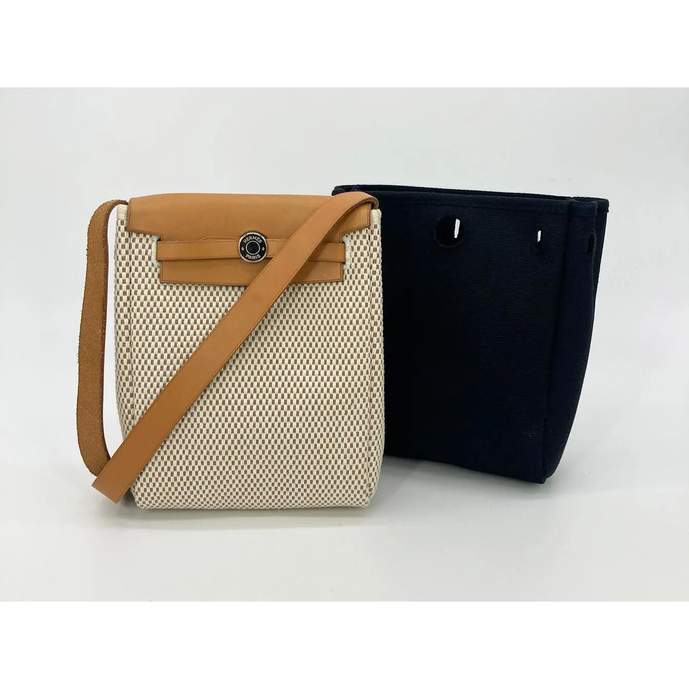 Pre-owned HERMÈS Canvas Shoulder Bags Hermes Herbag Tpm Mini Black and Beige Sangles Canvas