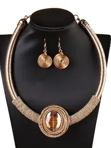 2pcs/set Trendy Crystal Aluminum Wire Necklace Earrings Set, Fashion Jewelry Accessories for Weddings Graduations Parties Festivals, All Seasons Wear
