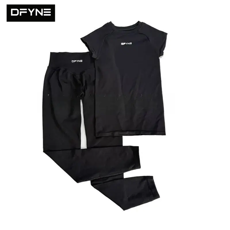 DFYNE Yoga Workout Set – Seamless Short Sleeve Top & High Stretch Compression Leggings for Women