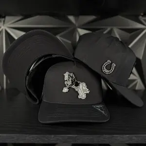 Caballo plate SnapBack hat-black