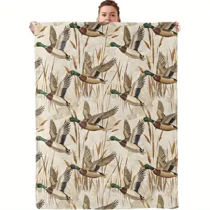 Mallard Duck Flannel Throw Blanket - Soft Vintage Style Flying Ducks & Reeds Wildlife Design, Cozy All-Season Blanket for Bed Sofa Picnic, Nature Lovers Gift 280GSM Flannel Decor