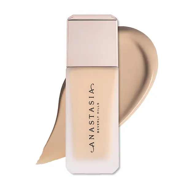 Impeccable Blurring Second-Skin Matte Foundation