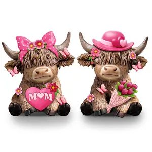 2pcs Highland Cow Figures 3D Highland Cow Statue Cute Scottish Highland Cattle Ornaments Gift for Mother's Day Graduation Party Summer Holiday Cow Desk Decoration for Café Decoration Table, Highland Cattle, Gift for Mom and Class of 2026