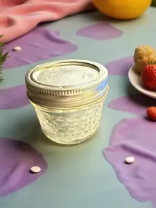Handmade Soy Candles Santal and Coconut Scent Aromatherapy Natural Wax Jar Candle for Home Relaxation