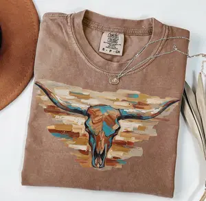 Women's Longhorn T-Shirt, Unisex Streetwear Casual Everyday Piece with Artistic Design, Soft Comfortable Fabric