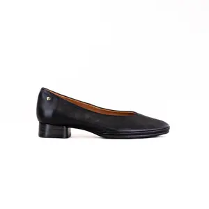 Pikolinos Ubeda HAW2N-5627 (Women's) - Black Leather