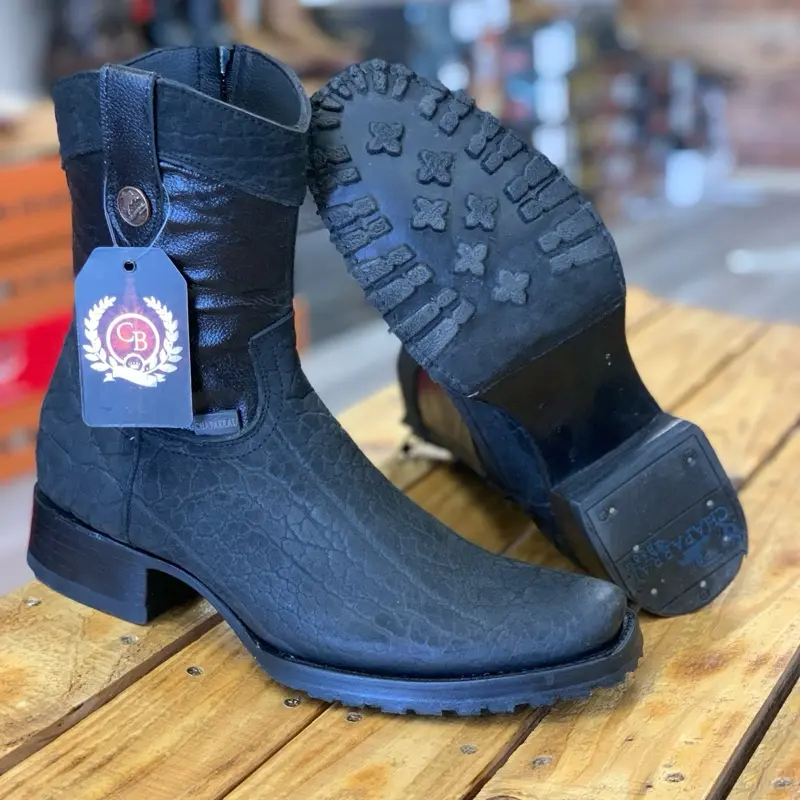 Botas en piel cuello de toro original con cierre