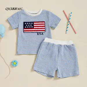 2-piece set of American flag for young children, waffle knit striped T-shirt and shorts set, patriotic summer casual wear for July 4th (0-4Y)