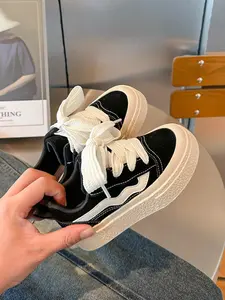 Classic Kids Canvas Sneakers, Soft Rubber Sole, Breathable Lace-Up, Casual Style, Suitable for All Seasons, Unisex
