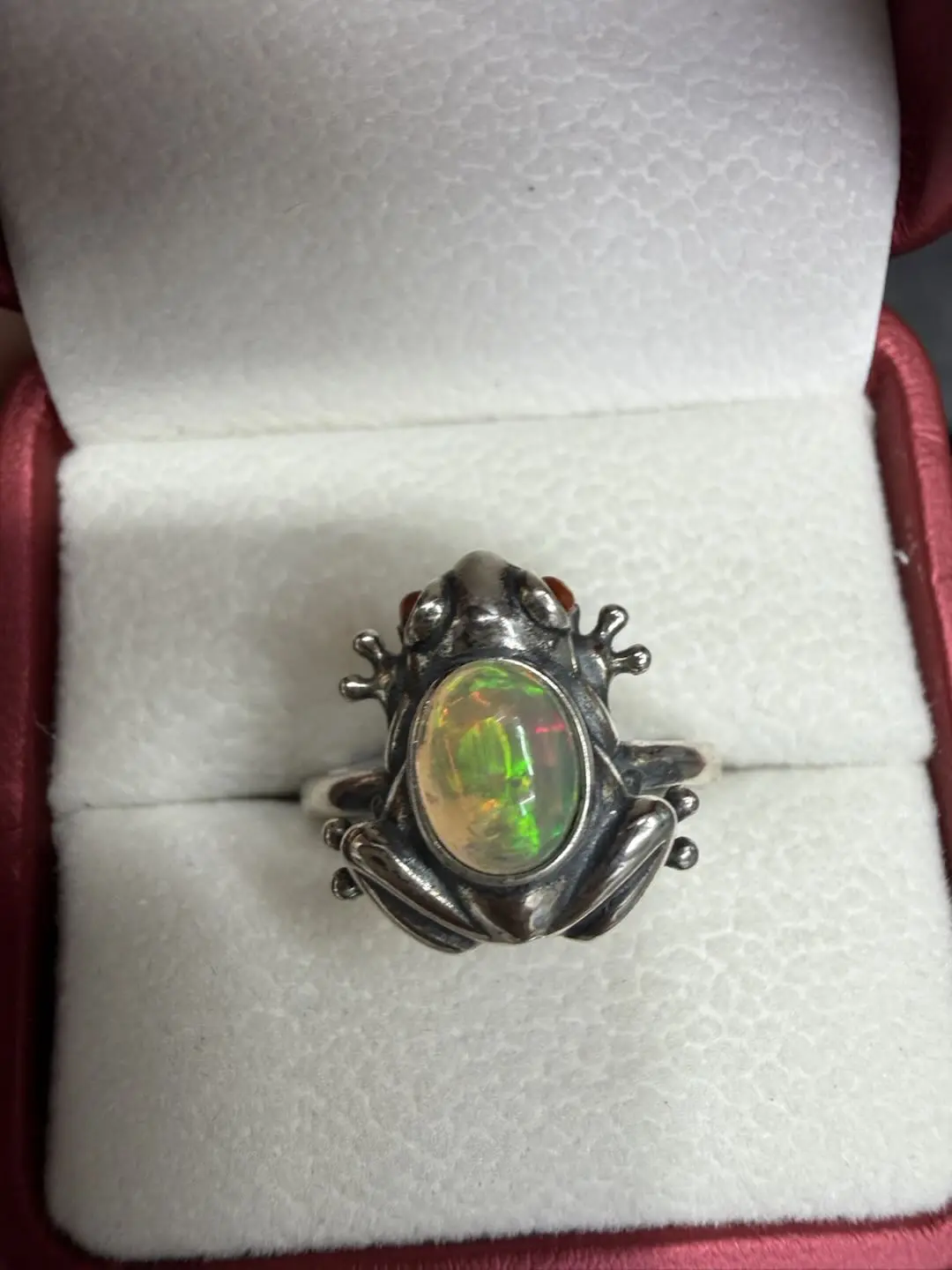 Sylvia(10700)gc.White opal