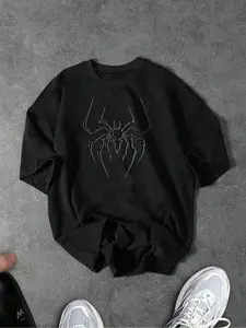 Men's Spider Print Halloween T-Shirt, Unique Style Casual Fitted Tee, Perfect Gift Idea, Summer Fashion, Moderate Fabric Thickness
