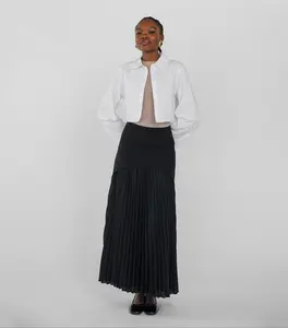 VELA Pleated Drop Waist Skirt Black