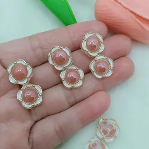 10 Flower Buttons, Edges, Floral Shape, for Sewing Blouses and Dresses, 13mm, Elegant Romantic Vintage Style