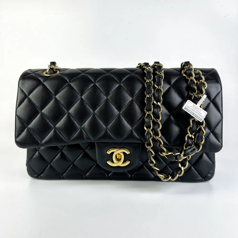 Pre-owned CHANEL Classic Medium Double Flap Bag, Lambskin with Gold tone Metal Hardware【980】