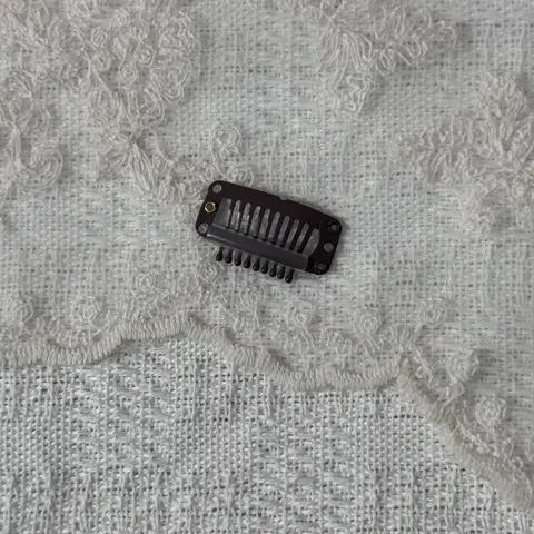 [Not For Sale] Urbeauty Clip Design Hair Clip - Automatic Free Gift Incl. With Hair Purchases, Do Not Order Separately