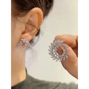 A Pair Of Multi-Functional High-End Inlaid Synthetic Cubic Zirconia Round Earrings, rrings Delicate And Super Sparkling Drop Design, Unique And Suitable For Y2K Women's Daily Gatherings, Dates, Travel, Accessories, Wedding Gifts, Bridal Season Earrings