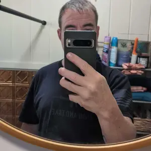 Styling Powder - Natural Look Matte Finish Powder - Easy to Apply with No Oil or Greasy Residue