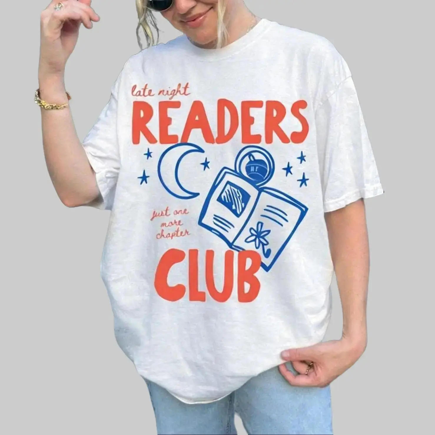 Unisex Cotton Graphic Tee Late Night Readers Club Print Shirt Just One More Chapter Book Lover Retro Style Literary Aesthetic Soft Breathable Short Sleeve Crewneck Casual Everyday Wear Gift Idea for Bookworms Reading Fans