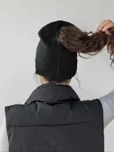 Magnetic Knitted Hat, Detachable Ponytail Holder Cap, Sporty Magnetic Lightweight Design, Perfect for Active Use, Knit Hats