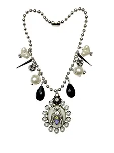 Bridgerton Faux Pearl Bee Marie Antoinette Necklace