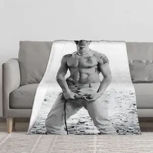 Yungblud Style Flannel Blankets, Printed Blankets, Father Gift Blankets, Holiday Gifts, Casual Soft Blanket, Suitable for Sofas, Beds, Travel, Outdoor Use, Comfort Small Blankets, Small Nap Blankets, Air Conditioning Blankets