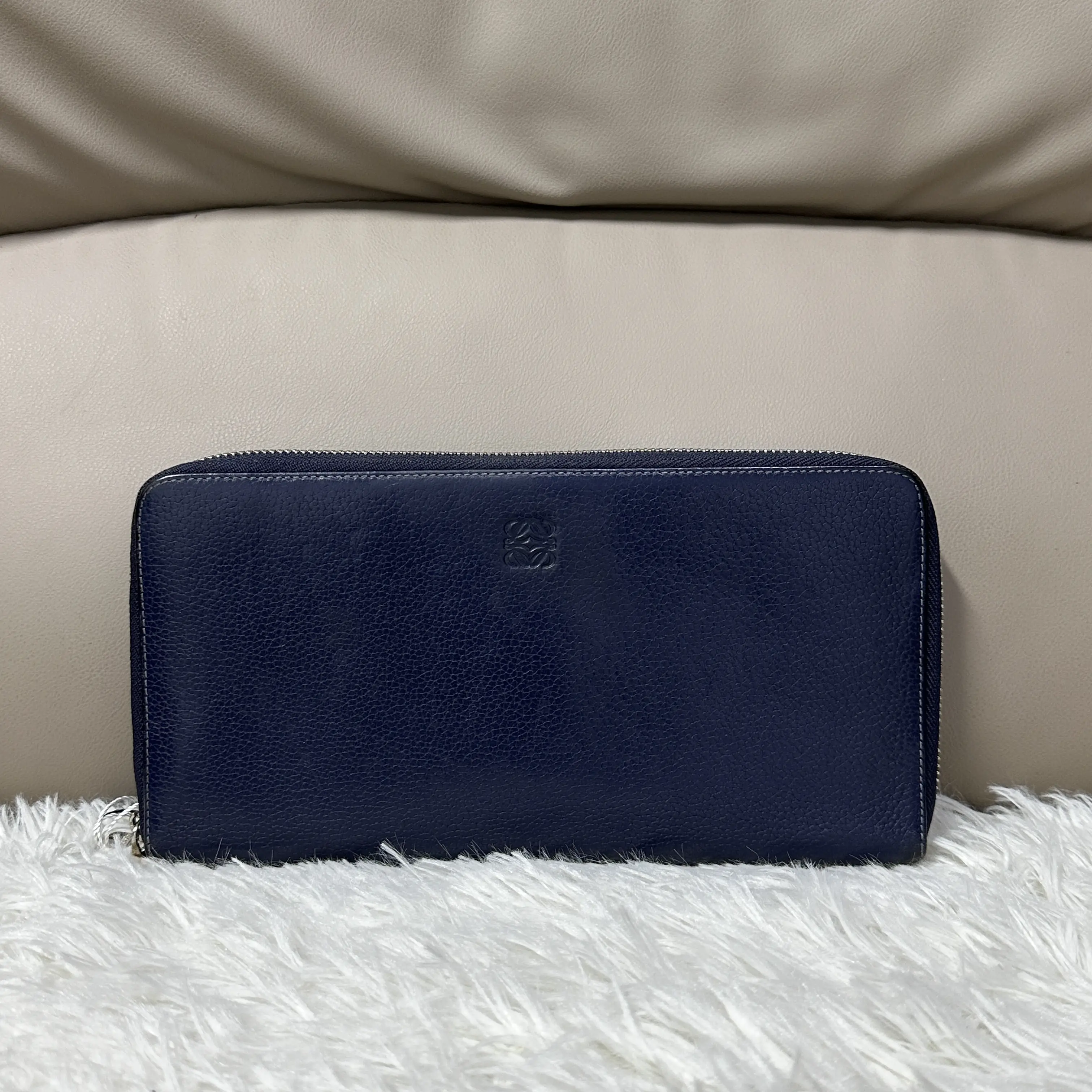 Pre-owned Loewe Dark Blue Long Wallet (sz H19101)