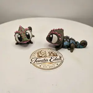 Flexi Chameleon Articulated 3D Print | Chameleon Keychain or Decor | Two-Tone Dual Color Filament | Flexi Animal  | Reptile Lover Gift