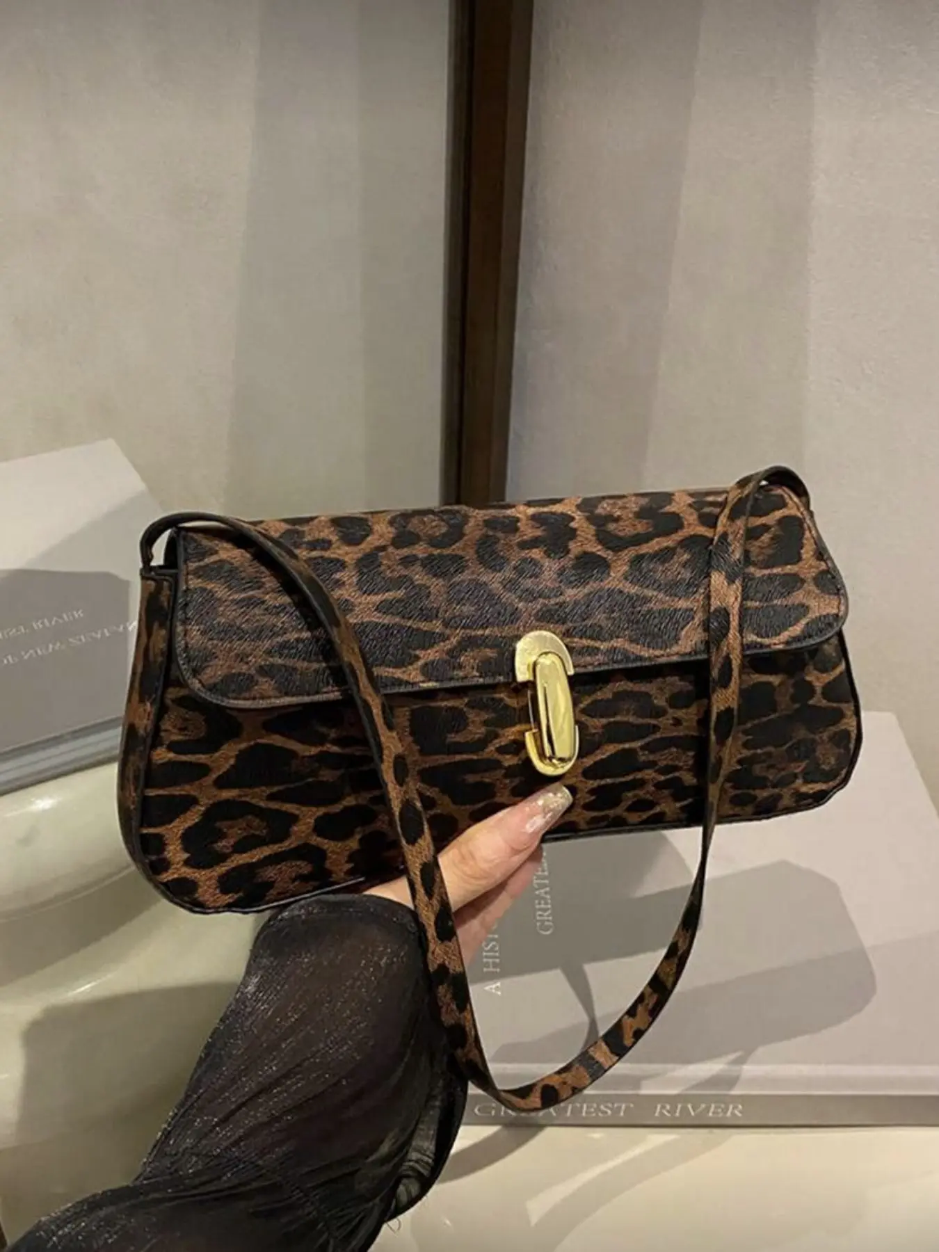 Vintage Color Block Leopard Print Elegant Classic Flap Shoulder Bag, Chic Women's Handbag for Stylish Everyday Use, Versatile Underarm Purse, Leopard Pocket, Trendy Vintage Bag, High Quality Bag, Fashionable Patterned Bag